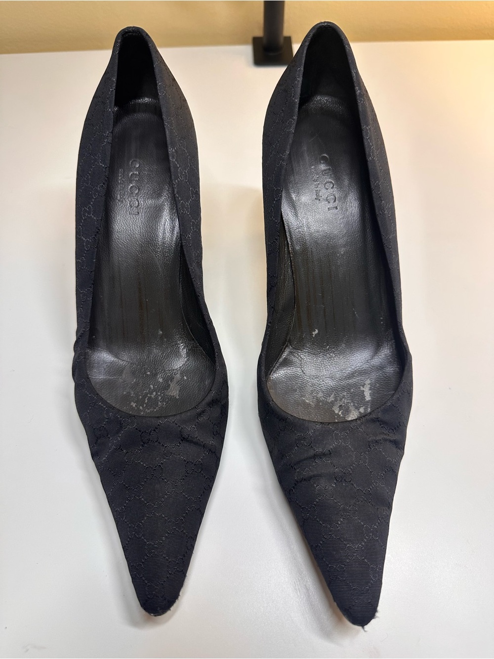 Gucci Black Pointed Toe Jacquard Pumps - Picture 2 of 6